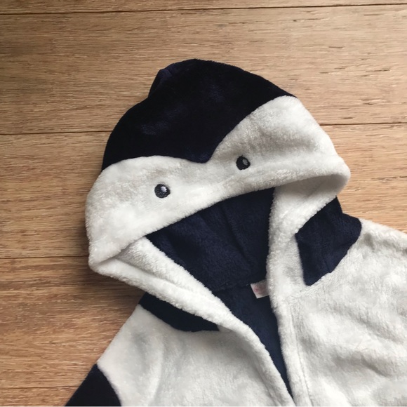 Penguin Toddler Bathrobe - Picture 3 of 13